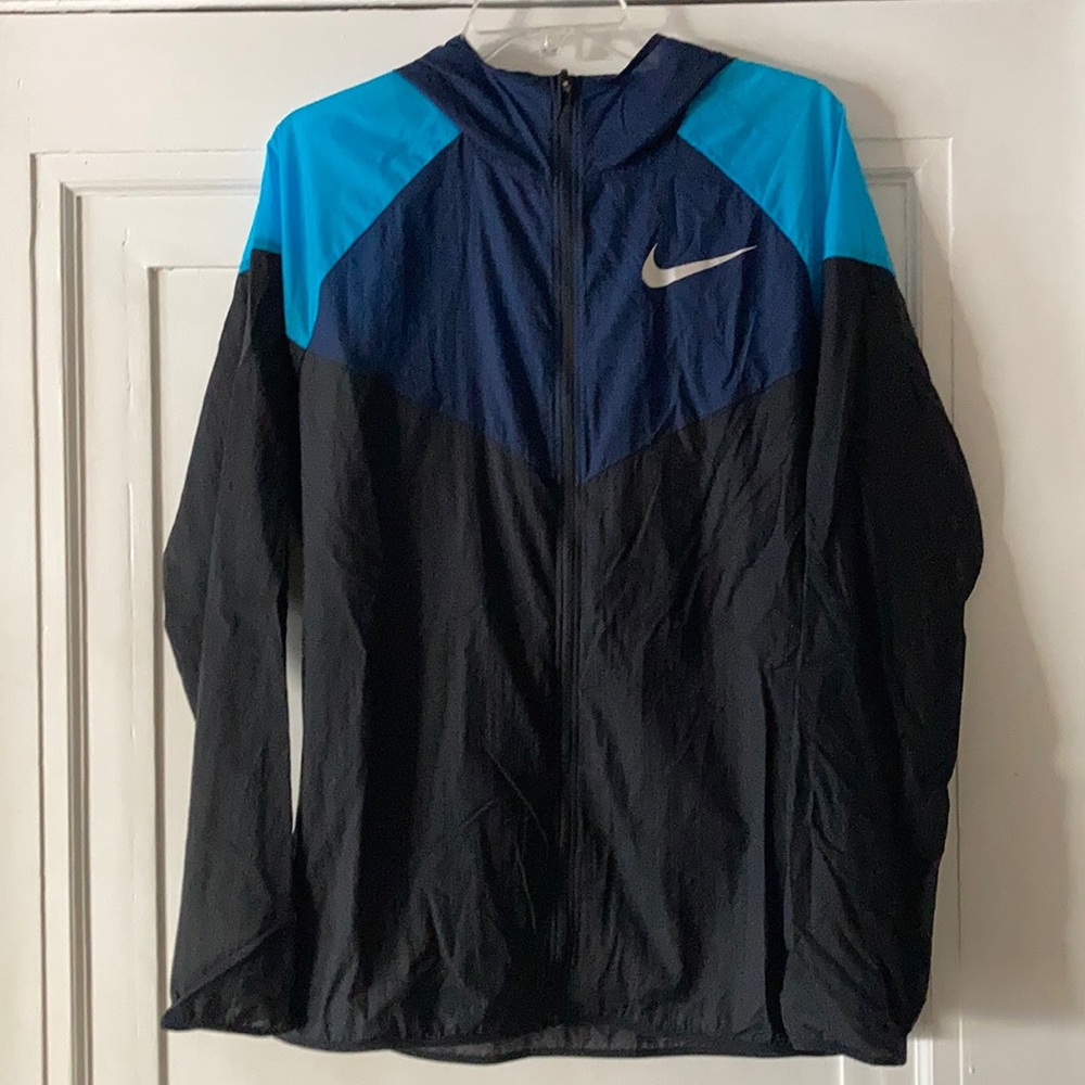 Nike windrunner running jacket. Men’s M